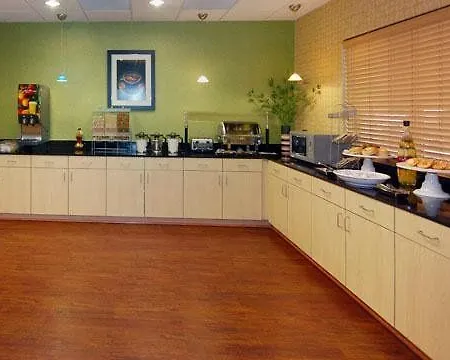 Holiday Inn Express Hotel & Suites Atlanta East - Lithonia By Ihg 