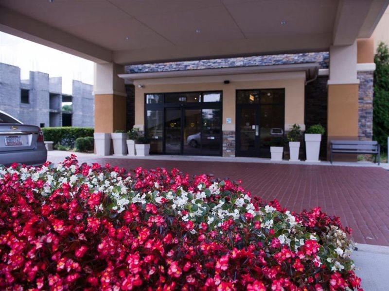 Express & Atlanta East - By Ihg Lithonia