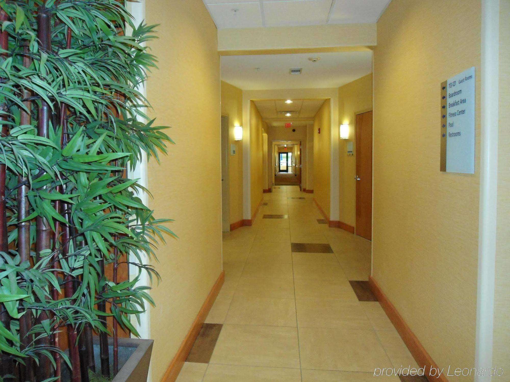 Hotel Express & Atlanta East - By Ihg Lithonia